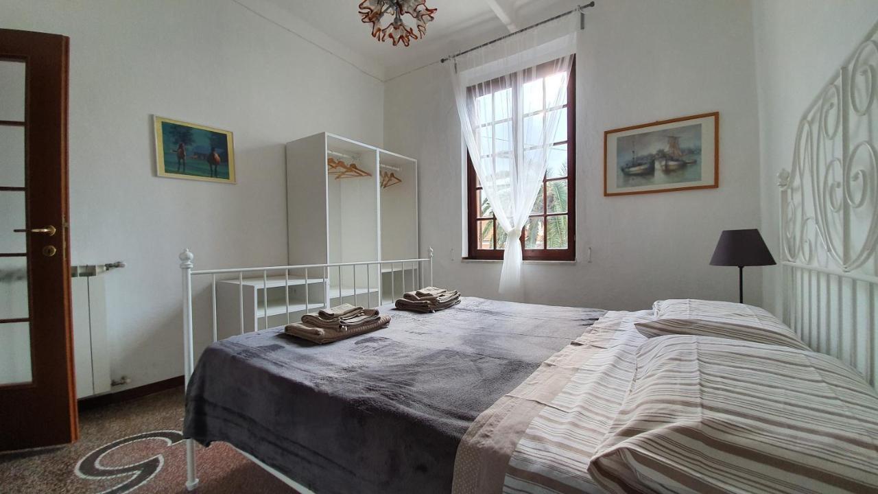 Casa indipendente a 200 metri dal mare Apartment Varazze Bagian luar foto